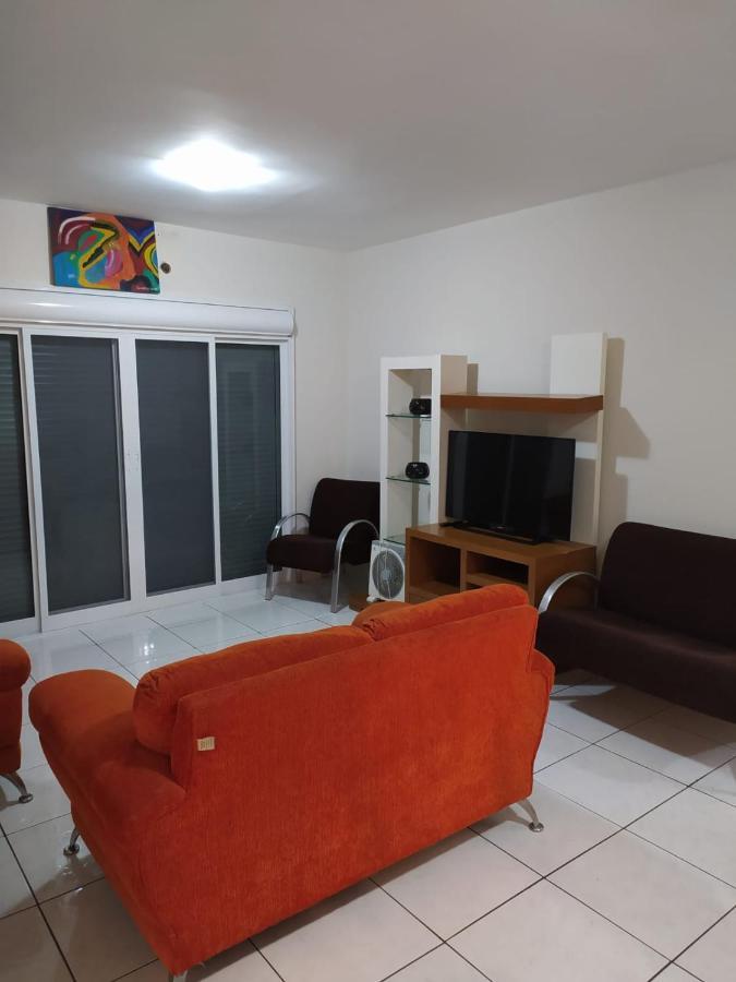 Apartamento Espacoso Com Estacionamento Incluido Фос-ду-Игуасу Экстерьер фото
